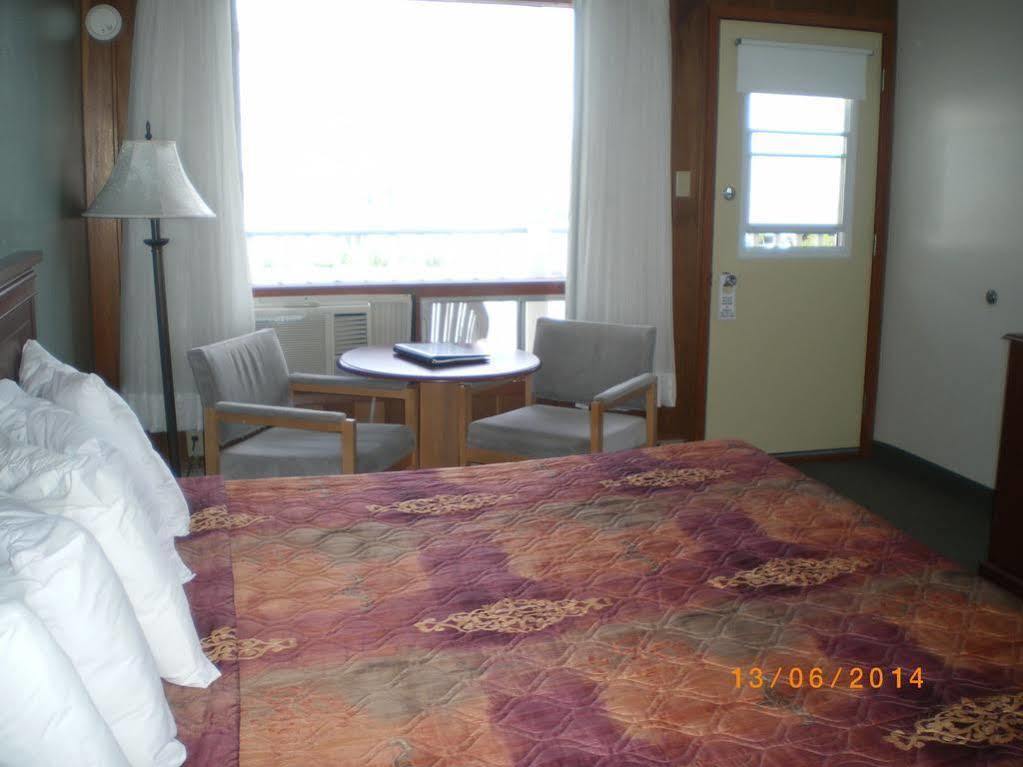 Hotel Motel Manoir De Perce Exterior photo